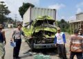 Truk Rem Blong Tabrak Truk Lain di Jalan Padang—Solok, Sopir Asal Riau Tewas Terjepit