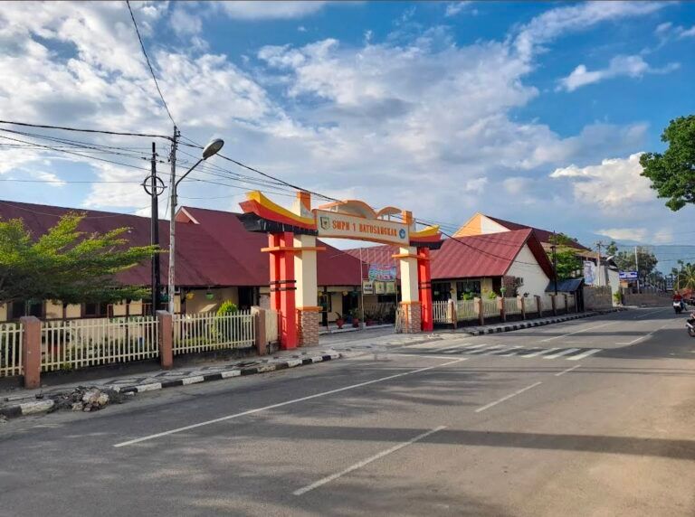 Kualitas Udara Membaik, Sekolah di Tanah Datar Kembali Belajar Tatap Muka Besok