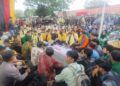 Demo di Kantor Gubernur Sumbar, Mahasiswa Pertanyakan Alasan Tak Boleh Salat Ashar di Masjid Pemprov