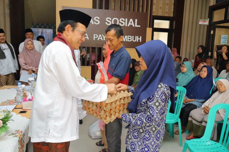51 Penyandang Disabilitas dan 27 Lansia di Payakumbuh Terima Bantuan Permakanan