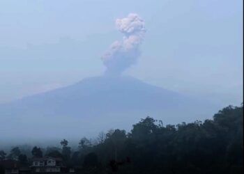 Gunung Marapi kembali erupsi pada Selasa (29/9/2026) sore.