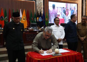 DPRD Sumbar dan Pemprov Sepakati Perubahan APBD 2026, Pendapatan Rp6,76 Triliun dan Belanja Rp6,95 Triliun