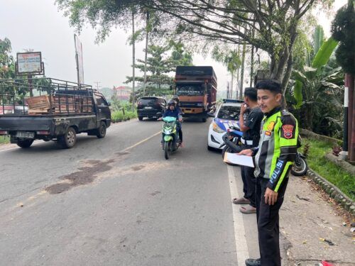 Dua Motor Bertabrakan di Jalan Sumbar-Riau, Satu Pengendara Tewas