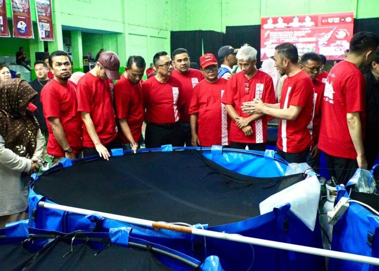 Peserta dari berbagai daerah di Indonesia hingga Singapura meramaikan 5th Sumatra Barat Koi Show 2026 & Serambi Hobbies yang berlangsung di GOR Bulu Tangkis Bancalaweh, Kota Padang Panjang, Sumatera Barat, Sabtu (10/10/2026).