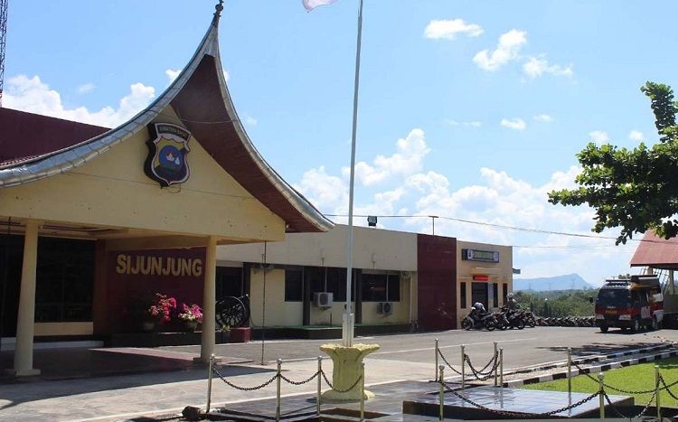 Kantor Polres Sijunjung.