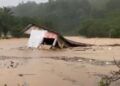 Banjir Terjang Pesisir Selatan, Puluhan Warga Dilaporkan Terjebak